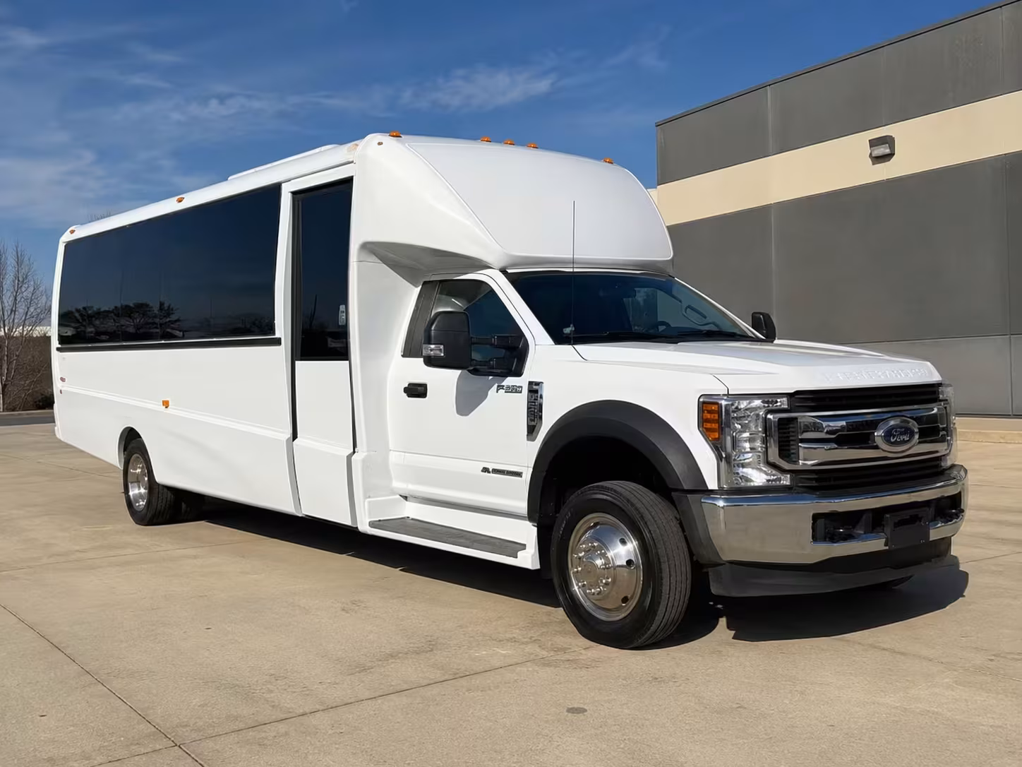 15 passenger minibus